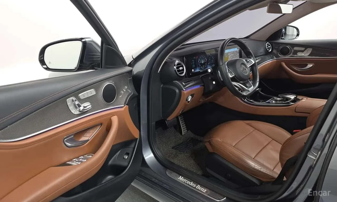 Mercedes-Benz E 300 4MATIC AMG Line/�����/360 ���/����/����� ����� | Mobile.bg � ����������� 10