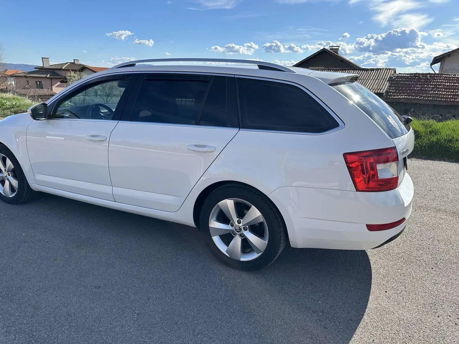 Skoda Octavia 1.6 TDI | Mobile.bg � ����������� 9
