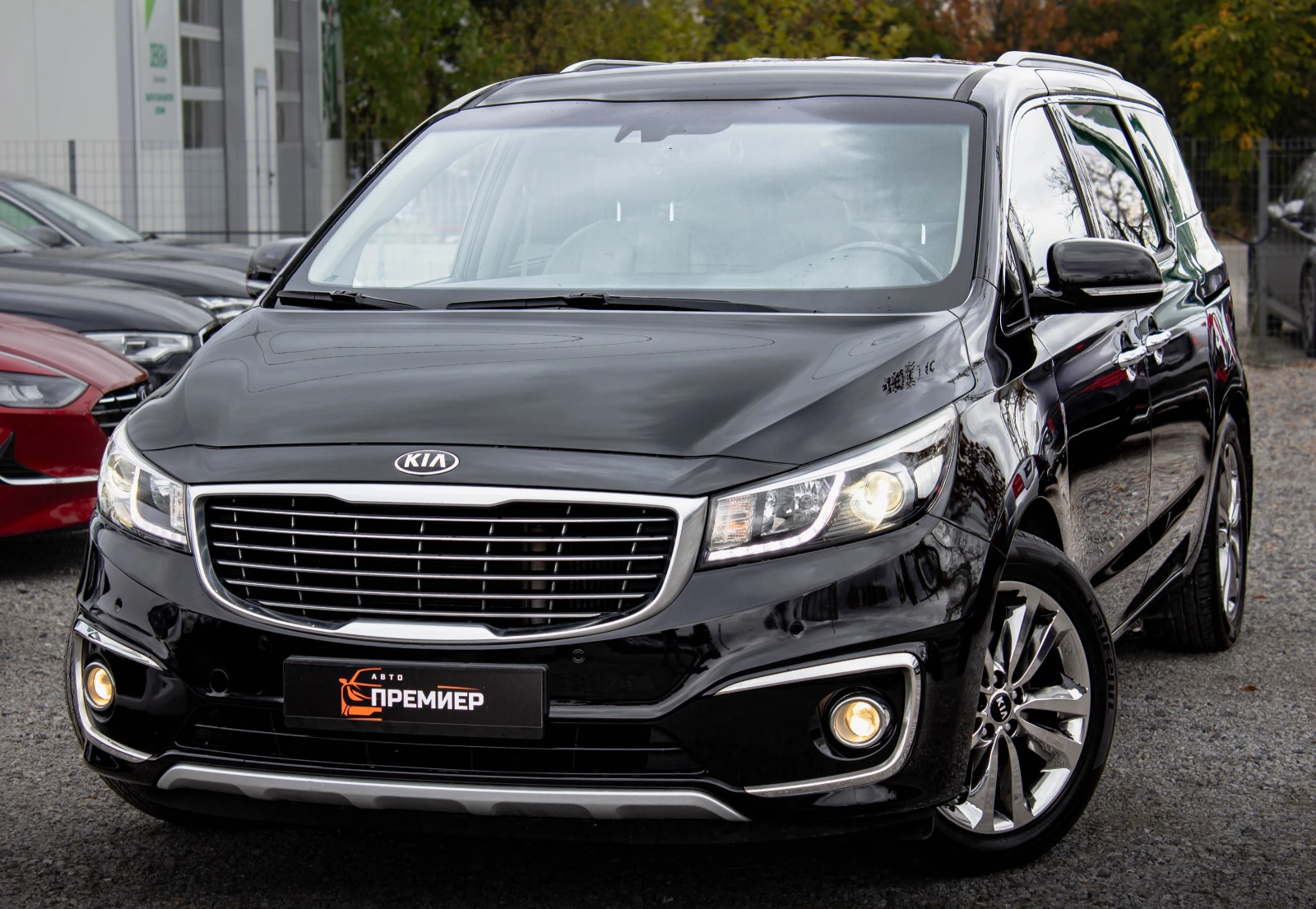 Kia Carnival 2.2CRDI-202hp-9 МЕСТЕН-6М.ГАР.РЕАЛНИ КМ.