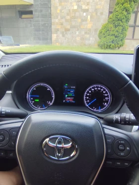 Обява за продажба на Toyota Venza Hybrid  ~69 999 лв. - изображение 8