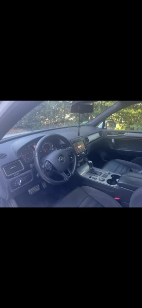 VW Touareg 3.0 TDI R-line Panorama - 17999 € / 35202.98 лв. - 19968432 11