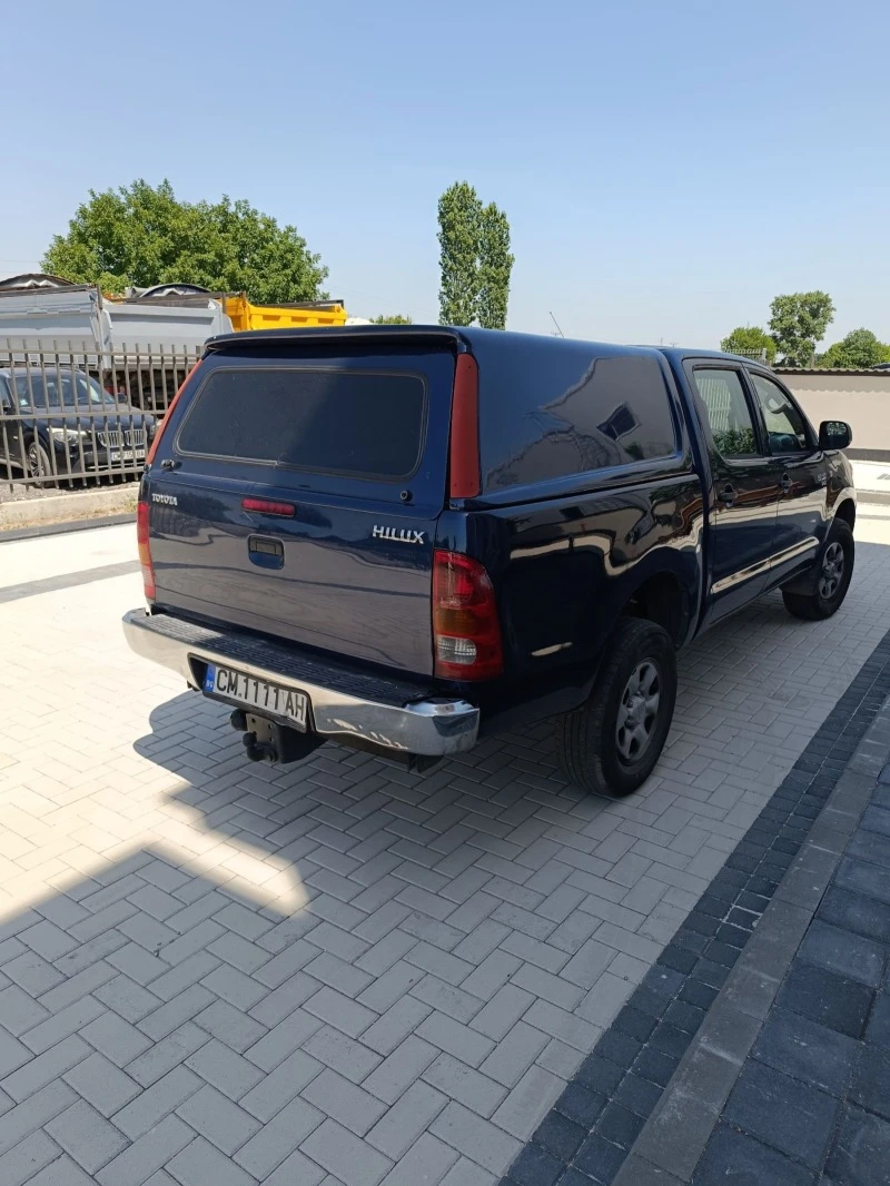 Toyota Hilux 2.5 D4D, снимка 8 - Автомобили и джипове - 47511425