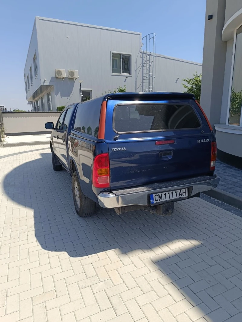 Toyota Hilux 2.5 D4D, снимка 6 - Автомобили и джипове - 47511425