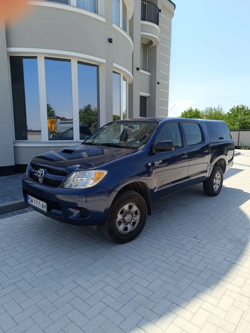 Toyota Hilux 2.5 D4D, снимка 3 - Автомобили и джипове - 47511425