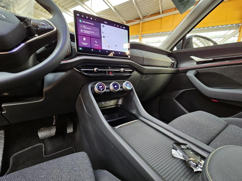 Skoda Kodiaq 2.0 TDI* 7 МЕСТЕН* 4WD* CAMERA* DISTR* NAVI* KEYLE, снимка 5 - Автомобили и джипове - 51765604