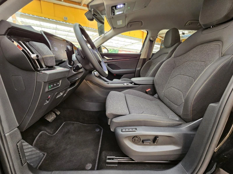 Skoda Kodiaq 2.0 TDI* 7 МЕСТЕН* 4WD* CAMERA* DISTR* NAVI* KEYLE, снимка 3 - Автомобили и джипове - 51765604