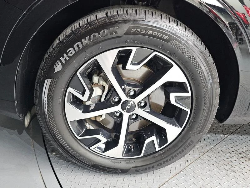 Kia Sportage Nobleless 2WD | DIST| ПОДГРЕВ| ОБДУХВАНЕ, снимка 5 - Автомобили и джипове - 55736436