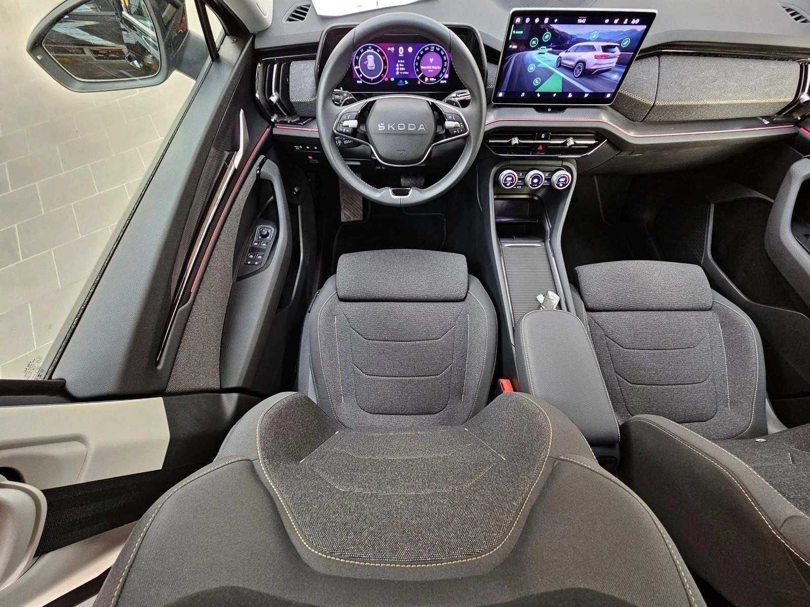 Skoda Kodiaq 2.0 TDI* 7 МЕСТЕН* 4WD* CAMERA* DISTR* NAVI* KEYLE - изображение 9