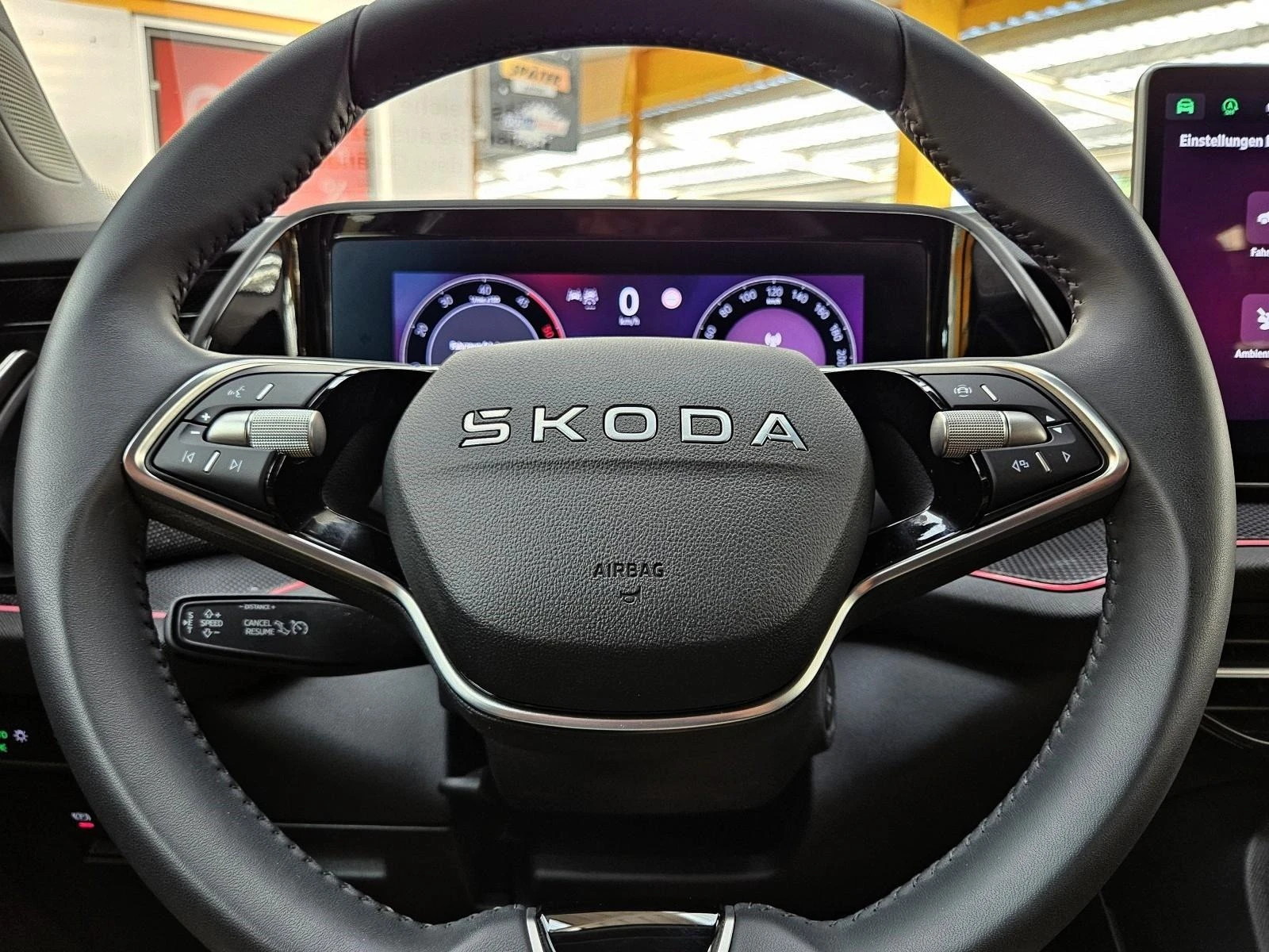 Skoda Kodiaq 2.0 TDI* 7 МЕСТЕН* 4WD* CAMERA* DISTR* NAVI* KEYLE - изображение 6