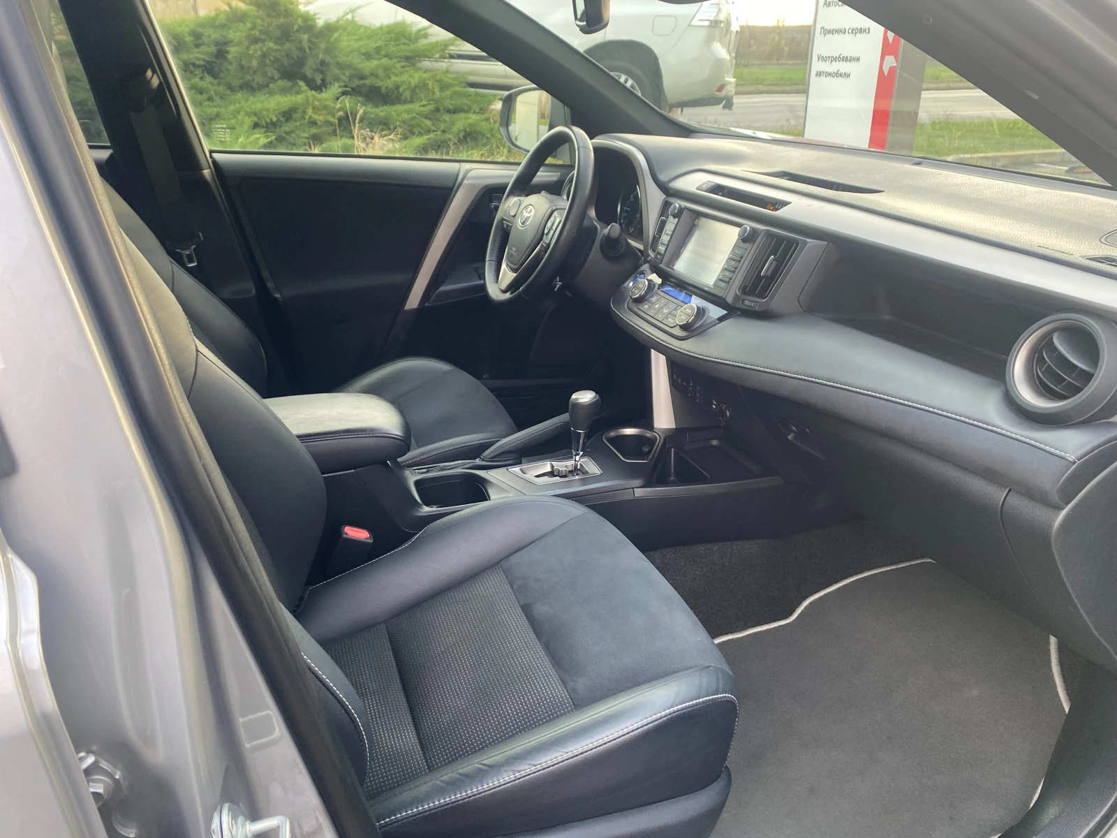 Toyota Rav4 2.5 HEV Luxury | Mobile.bg � ����������� 11