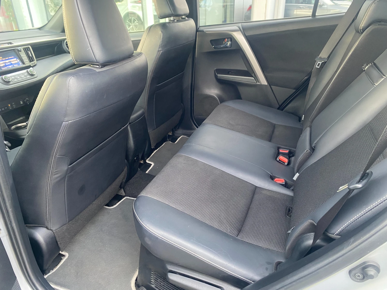 Toyota Rav4 2.5 HEV Luxury | Mobile.bg � ����������� 13