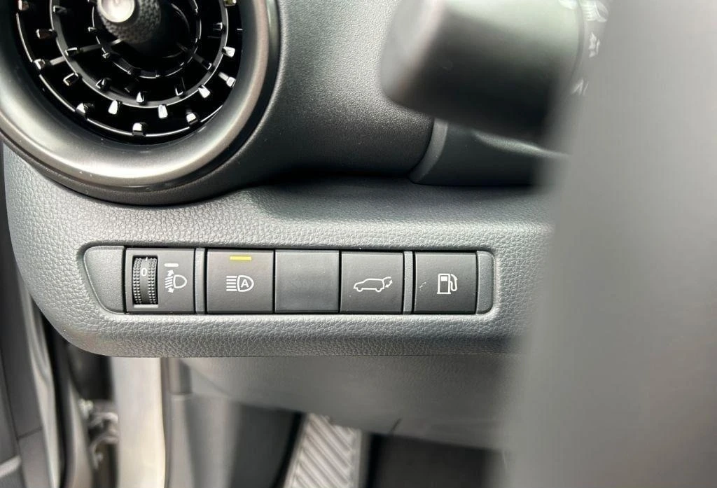 Toyota C-HR 2.0* TEAM-D* CAM* KEYLESS* DISTR*  - изображение 8