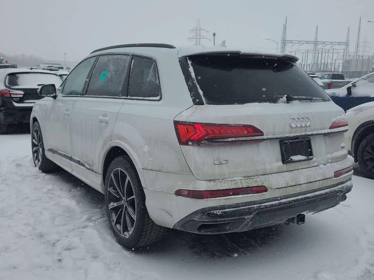 Audi Q7 * KOMFORT * 1 СОБСТВЕНИК* БЕЗ ПЪРВОНАЧАЛНА - изображение 4