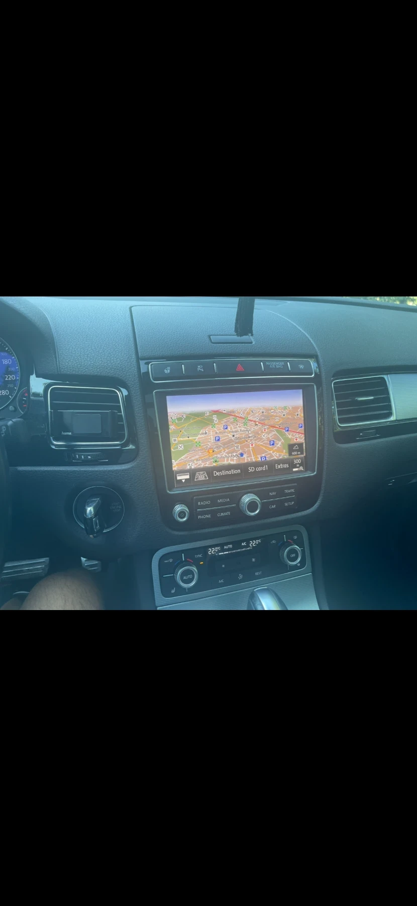 VW Touareg 3.0 TDI R-line Panorama, снимка 8 - Автомобили и джипове - 54102709