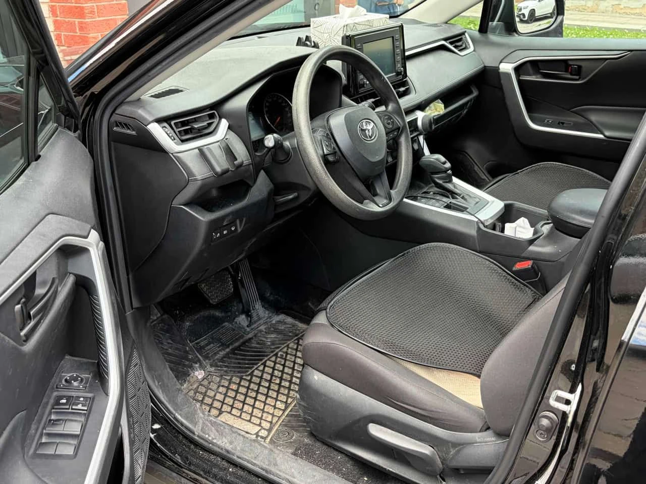 Toyota Rav4 * LE * CARFAX * БЕЗ ПЪРВОНАЧАЛНА ВНОСКА, снимка 5 - Автомобили и джипове - 54920014