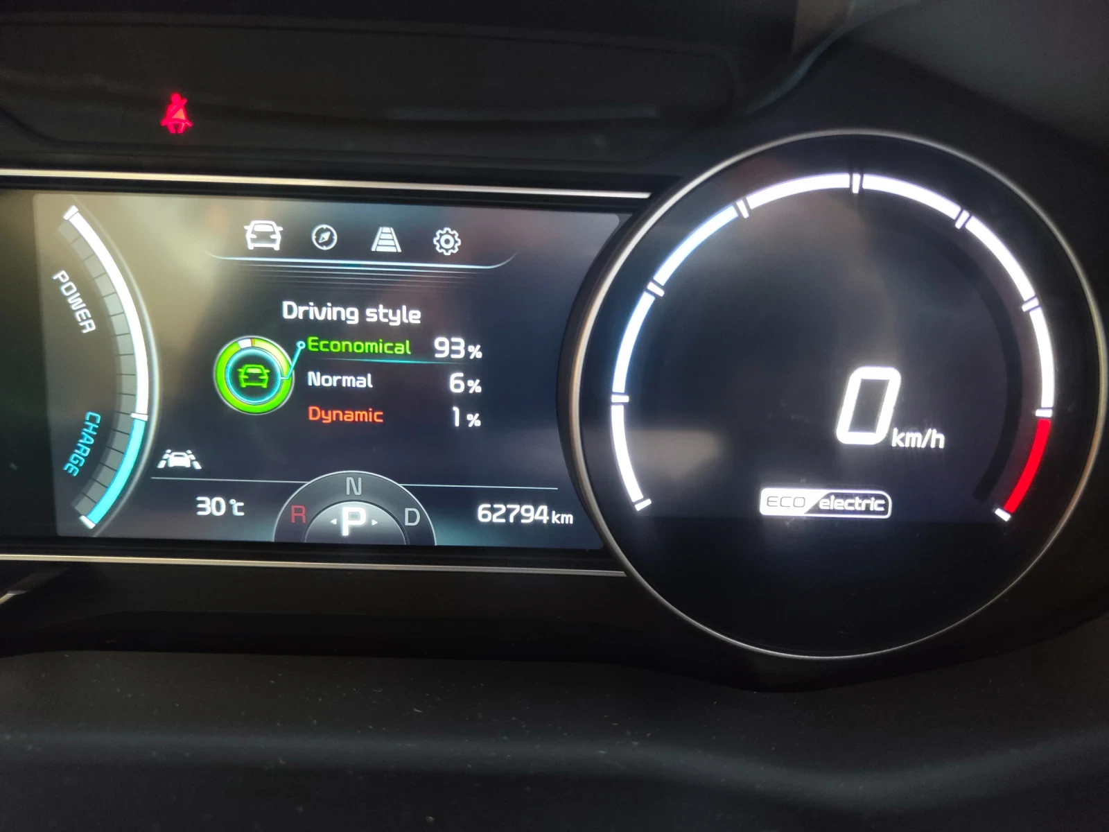 Kia Niro 65kWh/SOH100%/DynamicPlusLine/Kia Connect, снимка 15 - Автомобили и джипове - 55661140