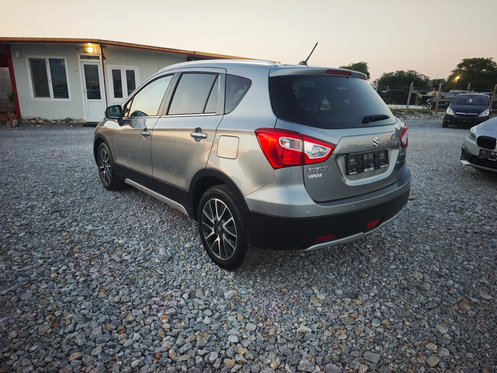 Suzuki SX4 S-Cross 1.6D, снимка 6 - Автомобили и джипове - 55725859