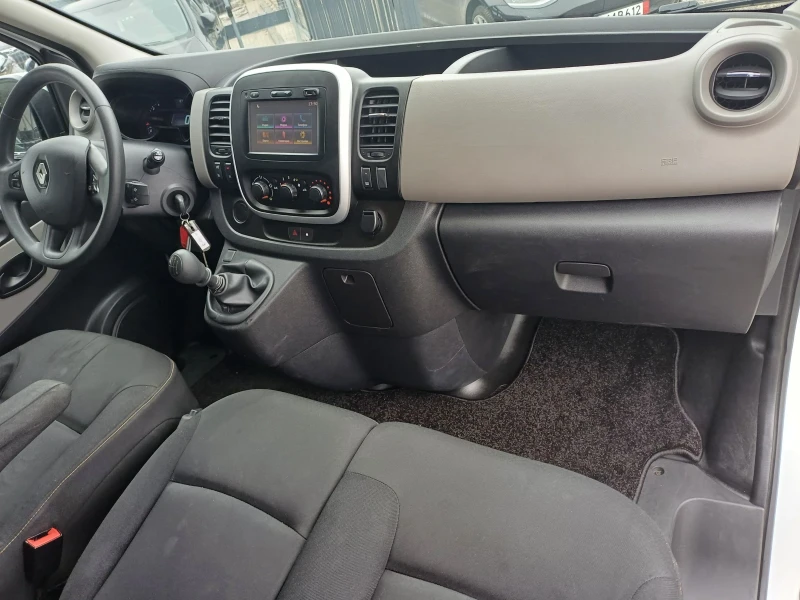 Renault Trafic 1.6 * две врати* 9места * * * Еuro6 * * * , снимка 14 - Бусове и автобуси - 48477739