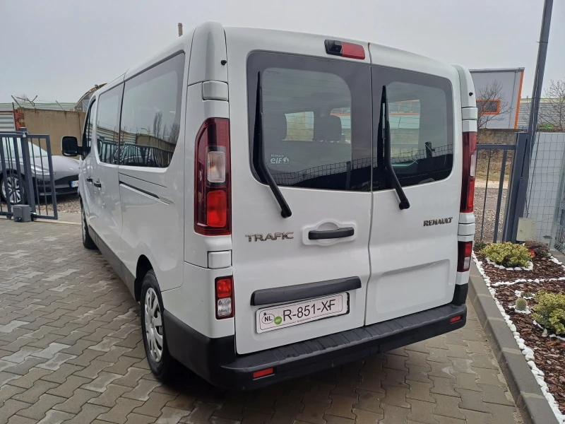 Renault Trafic 1.6 * две врати* 9места * * * Еuro6 * * * , снимка 5 - Бусове и автобуси - 48477739