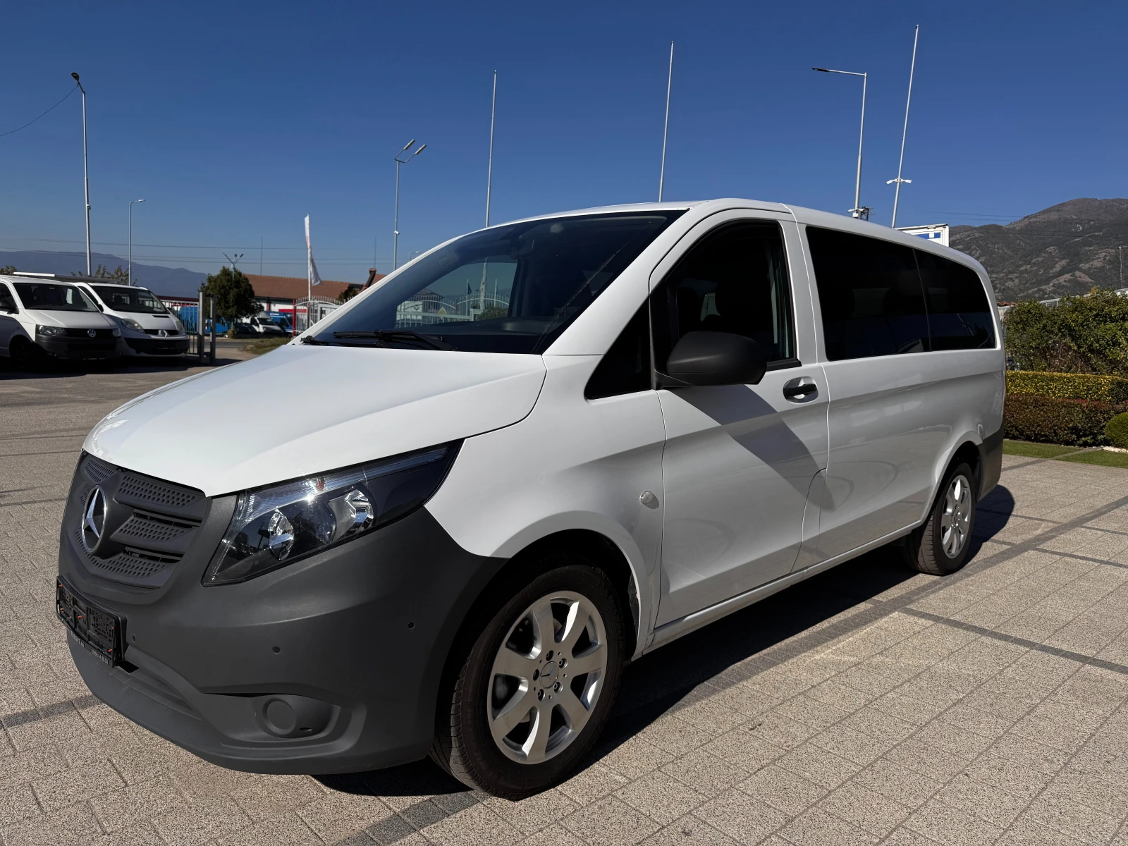 Mercedes-Benz Vito 114CDI Tourer 9-местен  - изображение 2