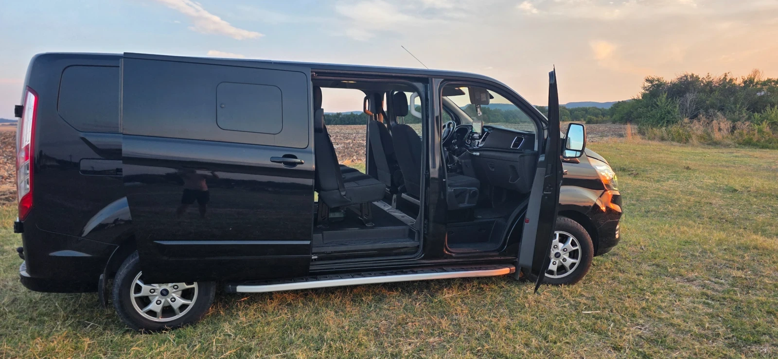 Ford Transit Custom 2.0 , снимка 13 - Бусове и автобуси - 55711686