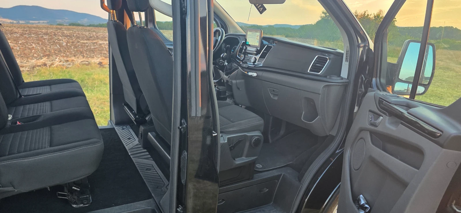 Ford Transit Custom 2.0 , снимка 15 - Бусове и автобуси - 55711686