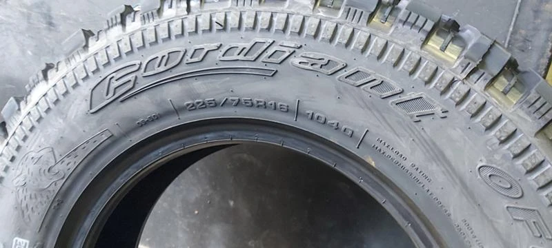 Гуми Всесезонни 225/75R16, снимка 4 - Гуми и джанти - 34005667