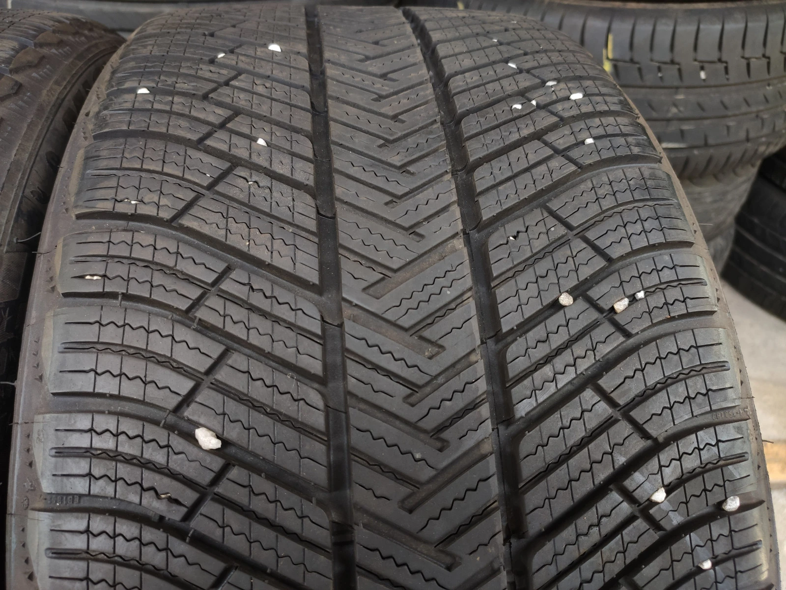  265/40R19 | Mobile.bg   1