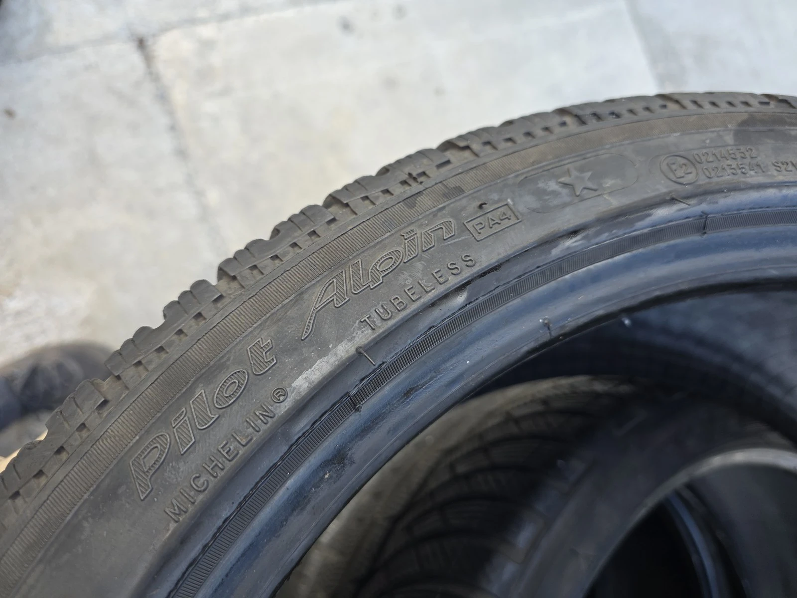 ���� 235/40R18 | Mobile.bg � ����������� 9