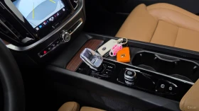 Volvo S60 B5 Ultimate Bright* HUD* 360* МАСАЖИ* КОЖА* ПАНО, снимка 7