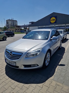 Opel Insignia, снимка 1 - Автомобили и джипове - 45885692