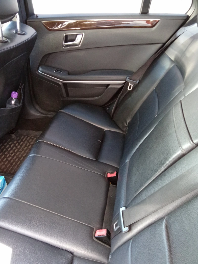 Mercedes-Benz E 200, снимка 5 - Автомобили и джипове - 52367385