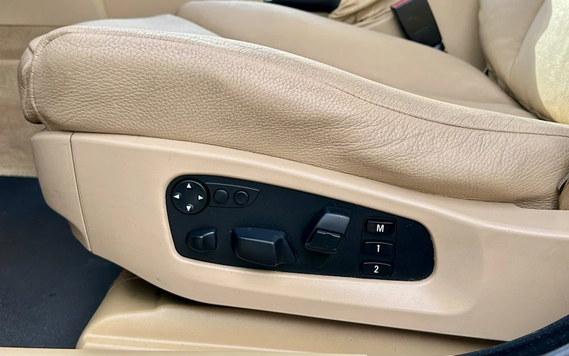 BMW 530 3.0D 235HP X-DRIVE, снимка 16 - Автомобили и джипове - 49684567