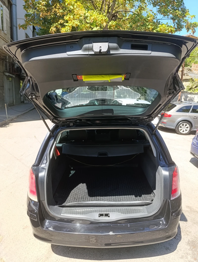 Opel Astra, снимка 3 - Автомобили и джипове - 52213095