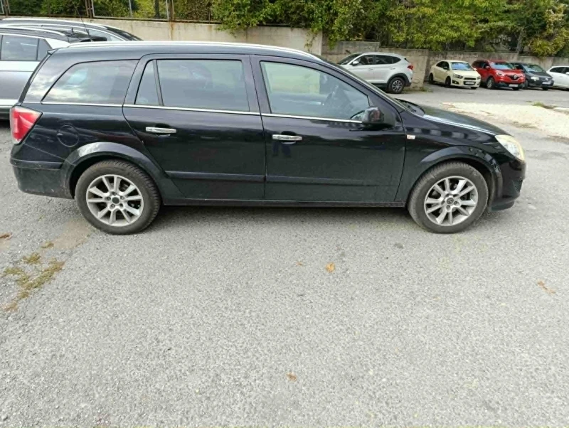 Opel Astra, снимка 17 - Автомобили и джипове - 52213095