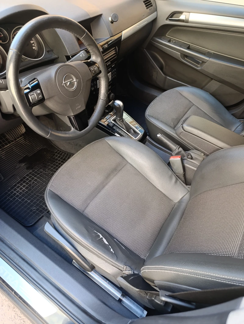 Opel Astra, снимка 14 - Автомобили и джипове - 52213095