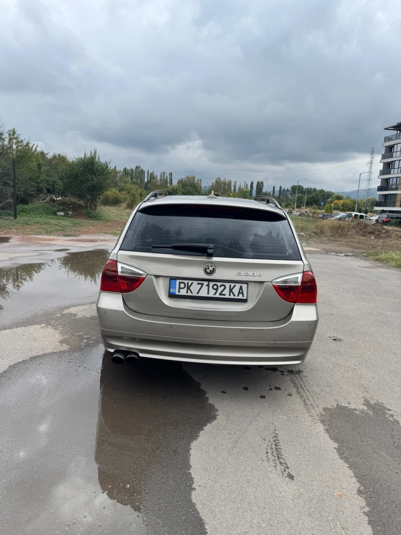 BMW 320, снимка 4 - Автомобили и джипове - 52205356