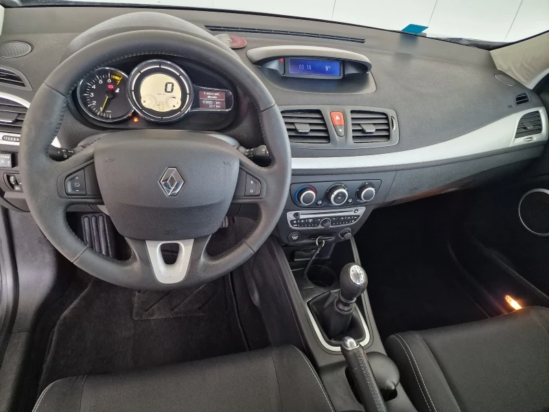 Renault Megane 1.6 110kc GPL, снимка 12 - Автомобили и джипове - 53221632