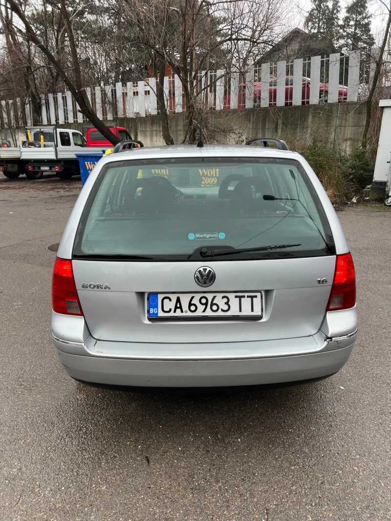 VW Bora, снимка 4 - Автомобили и джипове - 53292593