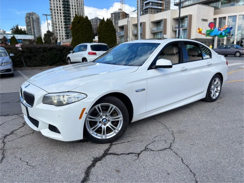 BMW 530 d X-DRIVE* M-PACK * 360CAM* АвтоКредит(ЦЕНА ДО БГ), снимка 6 - Автомобили и джипове - 53470608