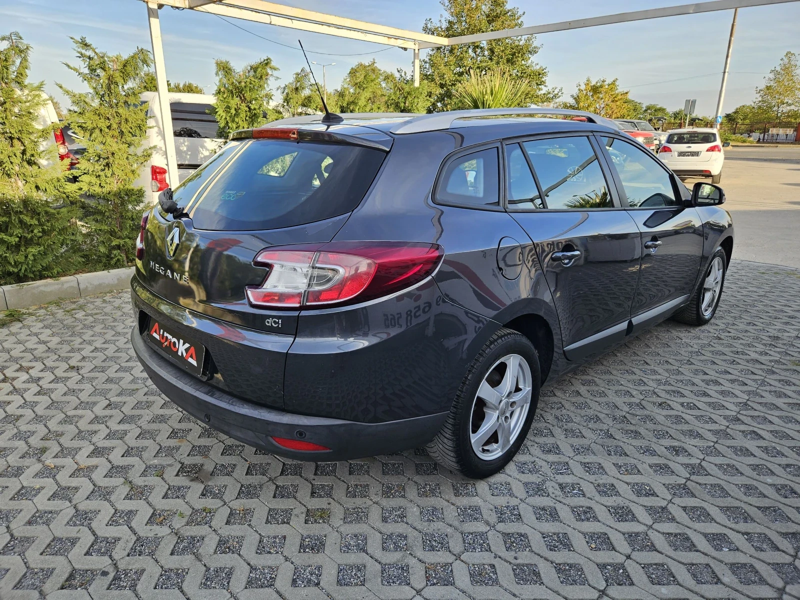 Renault Megane 1.5DCI-110kc= 6СКОРОСТИ= НАВИ - изображение 3