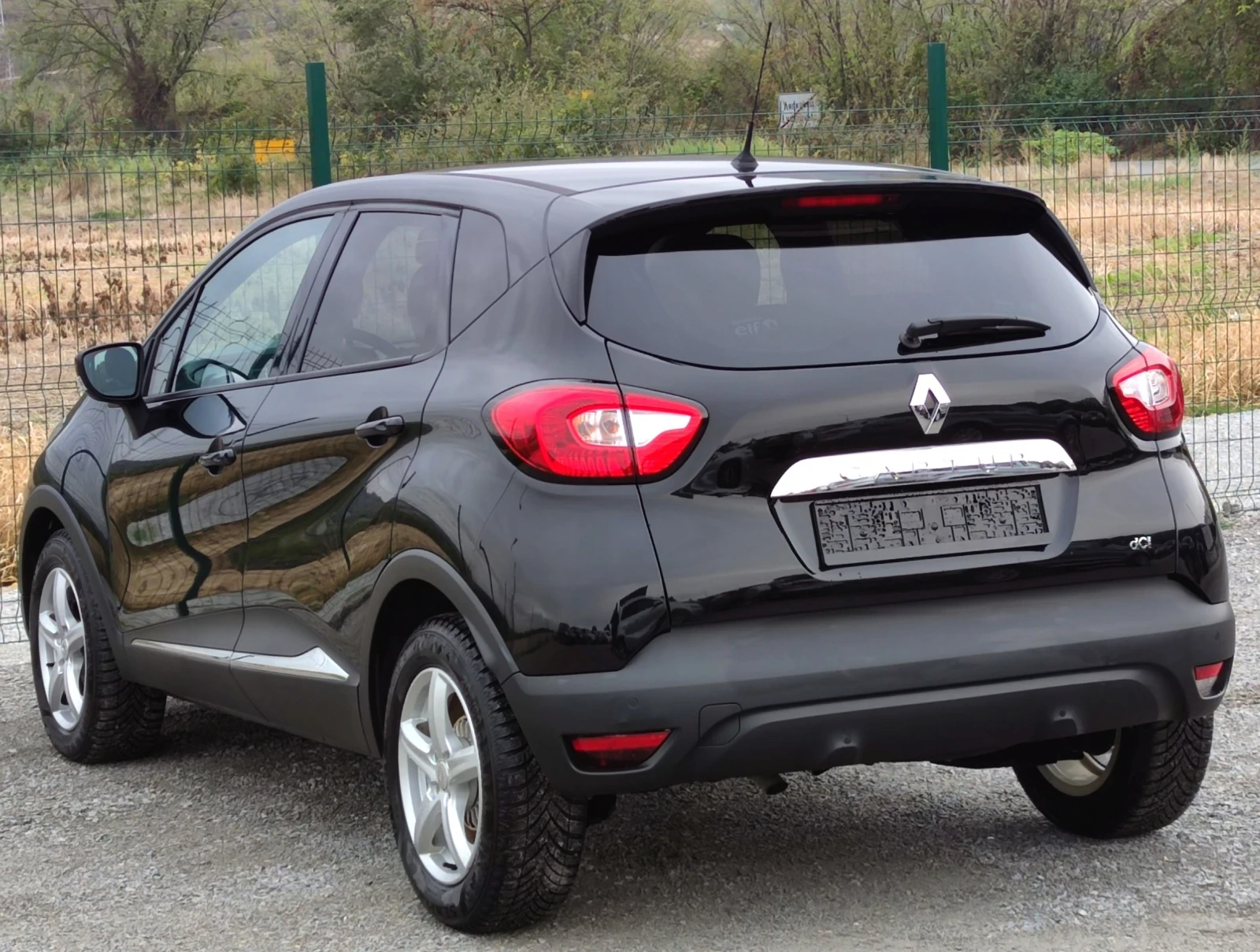 Renault Captur 1.5DCI* 90к.с* Автоматик*  - изображение 4