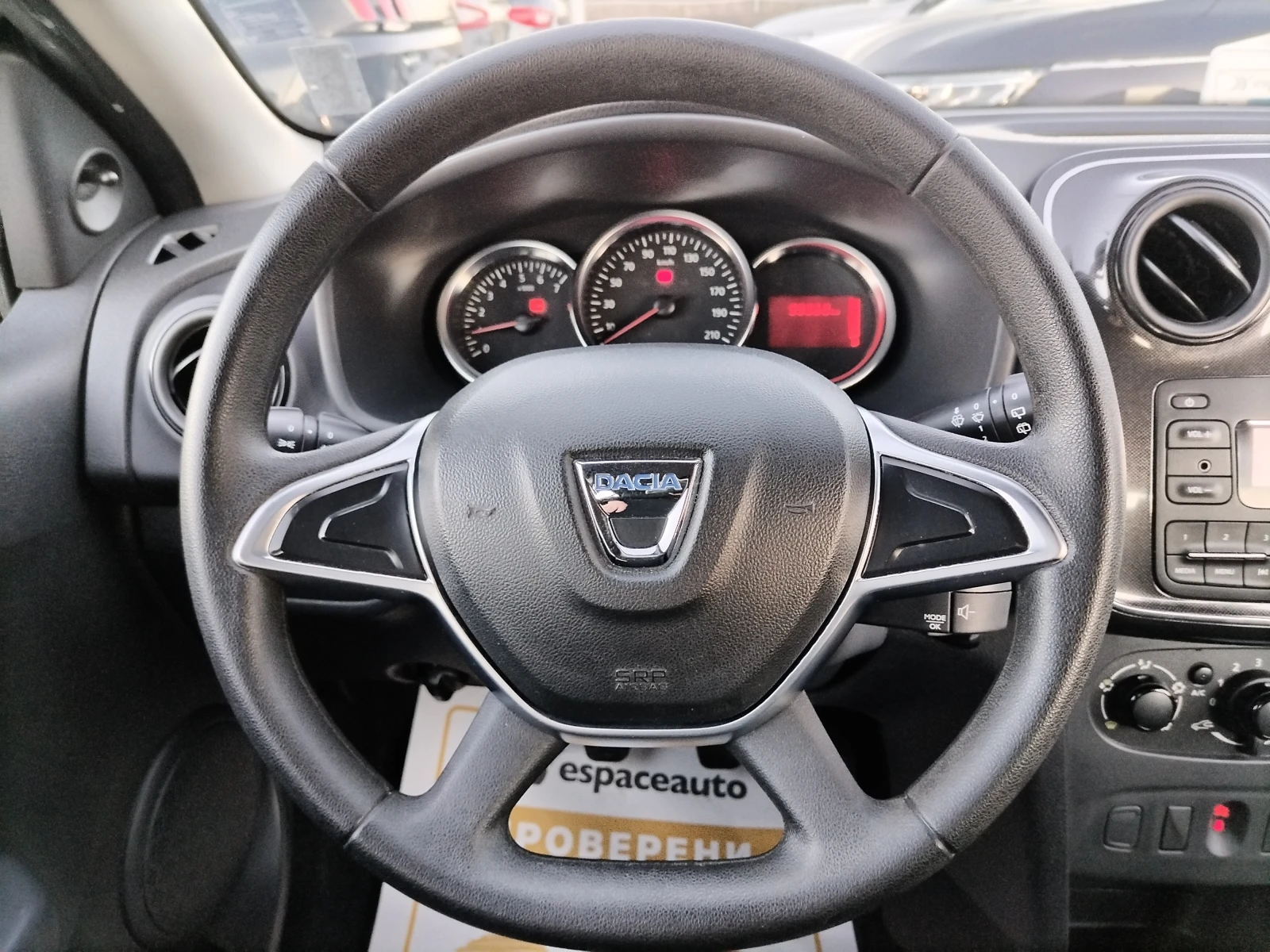 Dacia Sandero 1.0 SCe 73 к.с. Бензин Stop & Start BVM5 - изображение 9