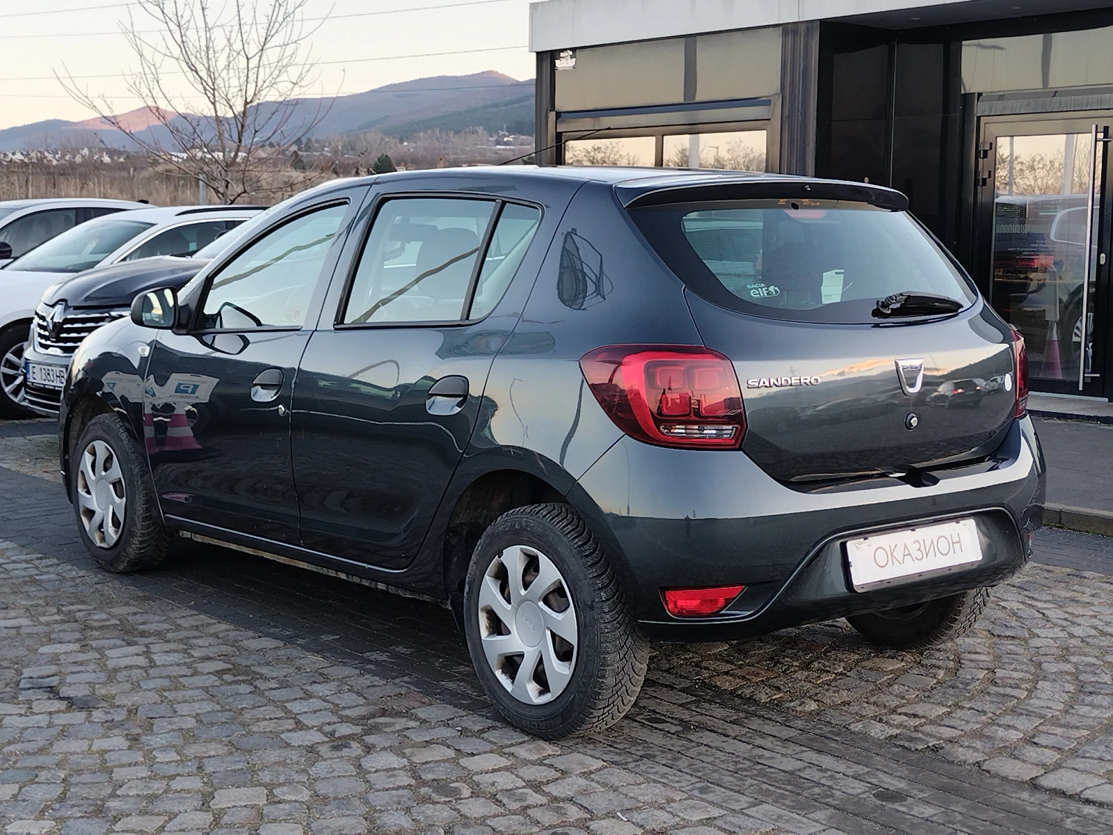 Dacia Sandero 1.0 SCe 73 к.с. Бензин Stop & Start BVM5 - изображение 7