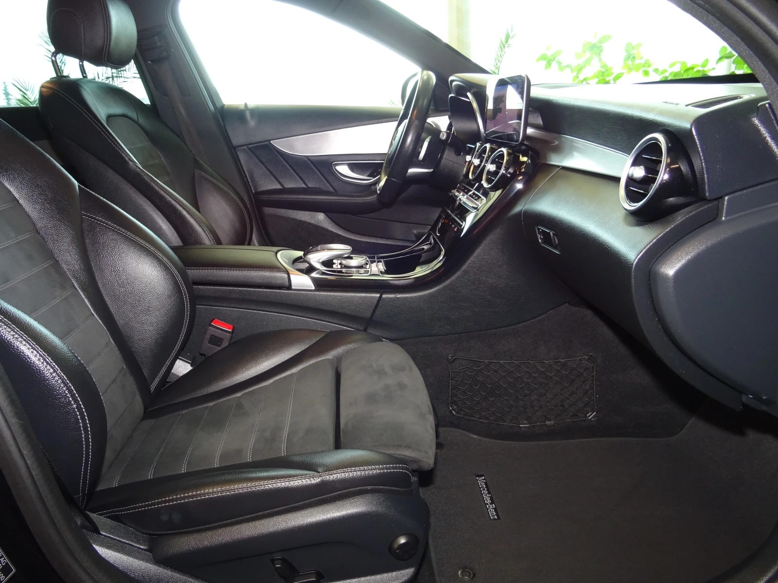 Mercedes-Benz C 220 AMG LINE 9G AVANTGARDE - изображение 10