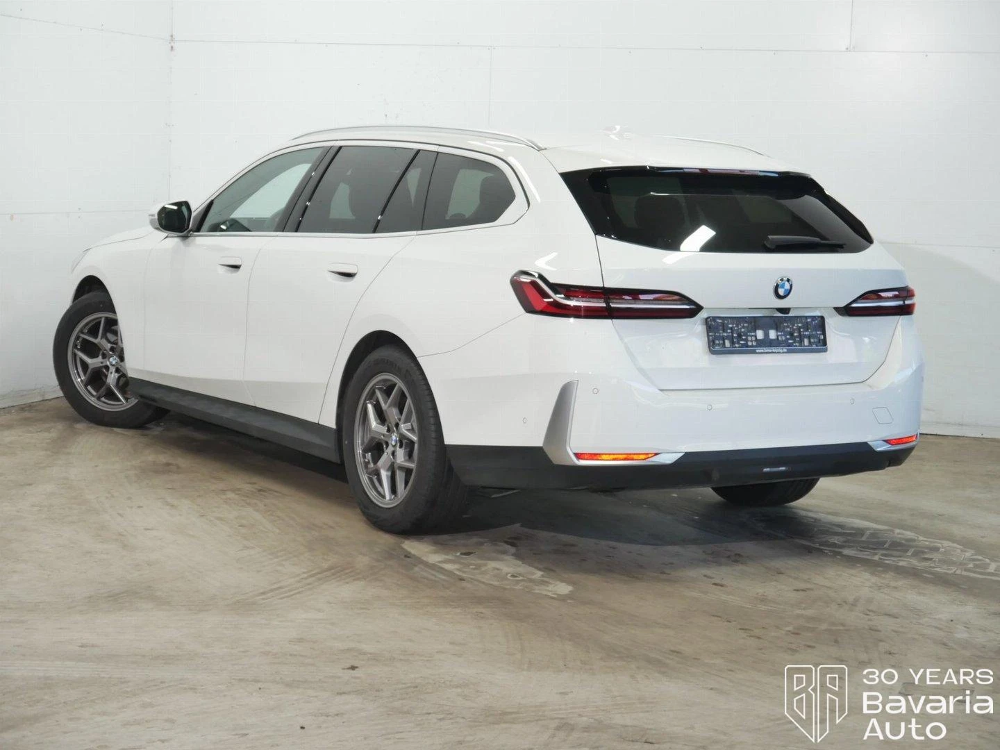 BMW 520 d Touring Steptronic - изображение 2