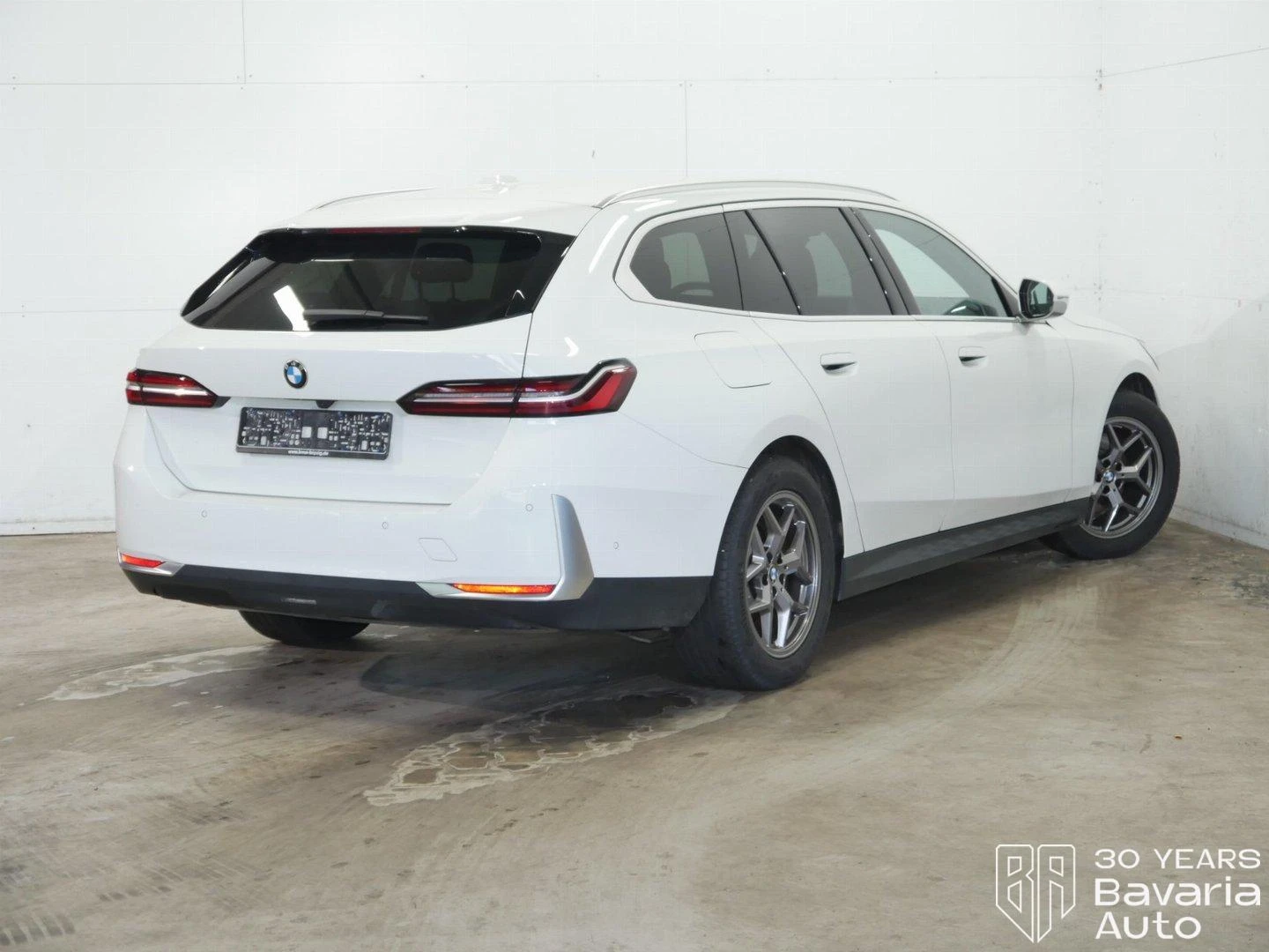 BMW 520 d Touring Steptronic - изображение 3