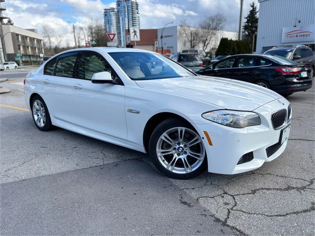 BMW 530 d X-DRIVE* M-PACK * 360CAM* АвтоКредит(ЦЕНА ДО БГ) - изображение 3