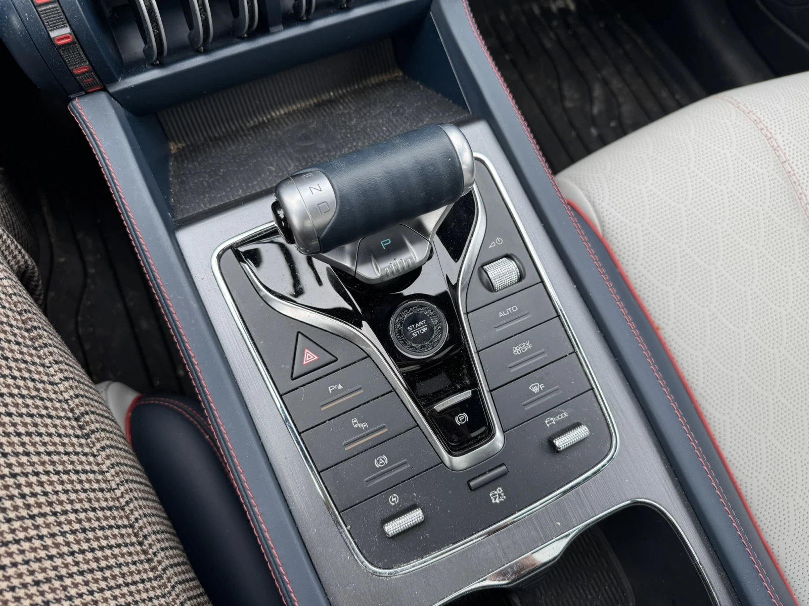 BYD Atto3 Design 60kW, снимка 14 - Автомобили и джипове - 54218097