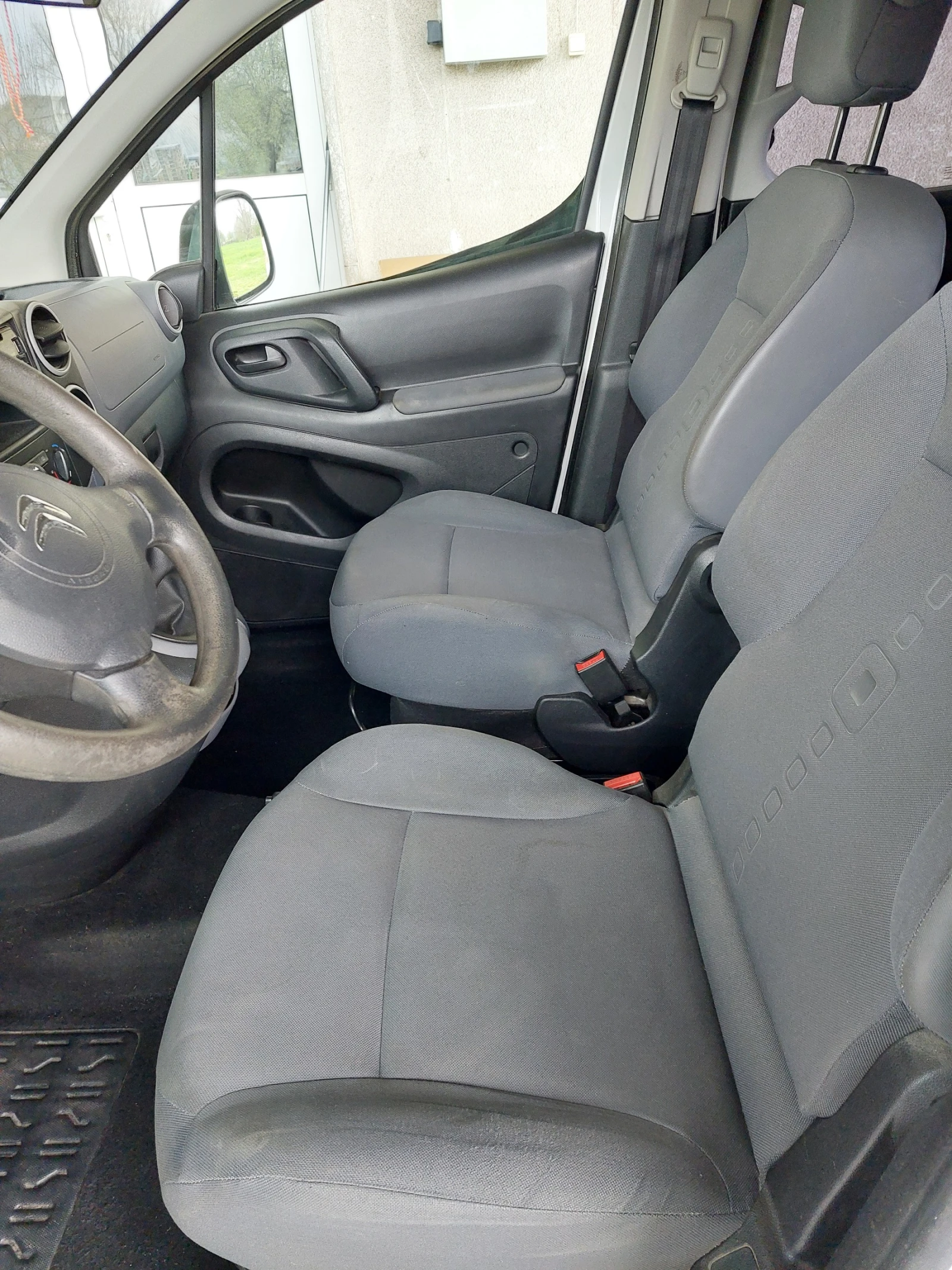 Citroen Berlingo, снимка 10 - Автомобили и джипове - 54268733